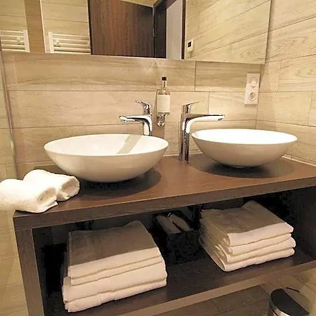 호텔 Le Moulin D'oscar & - Mulhouse Nord 4*